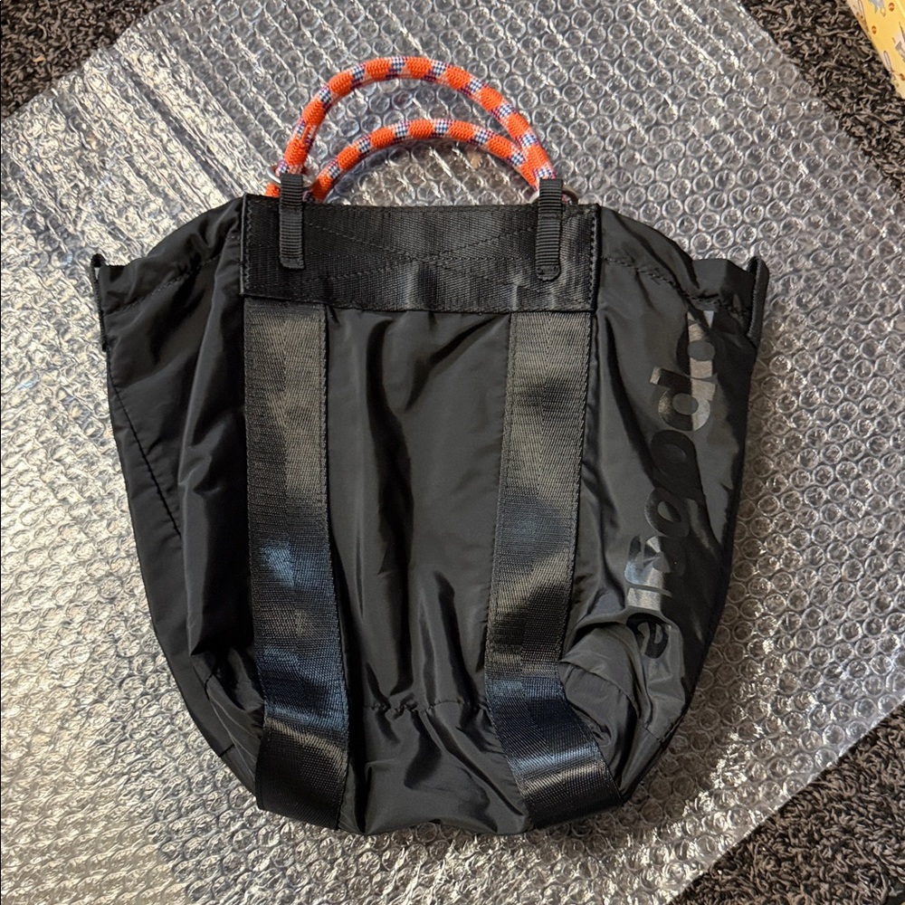 NWT Topologie Summit Tote Medium